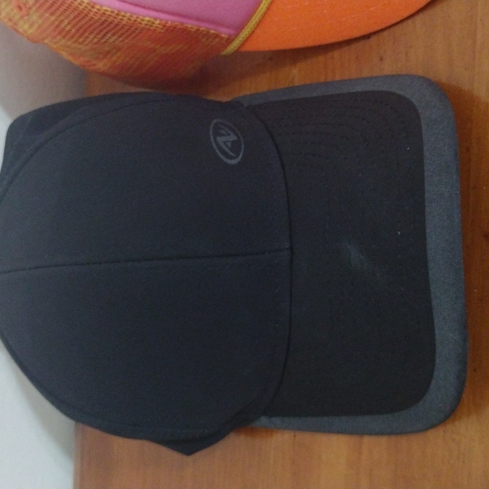 Assorted Cap/Hats - Picture 2 of 11